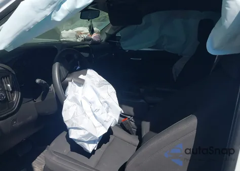 2022 Chevrolet Silverado C1500 z USA, uszkodzony, nr VIN 3GCNAAED3NG636516